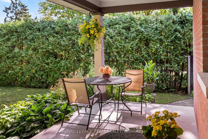 Photo 38 at 1601 Apeldoorn Avenue, Nepean (Carleton Heights), Ottawa