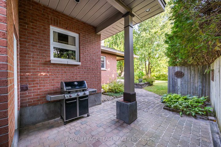 Photo 40 at 1601 Apeldoorn Avenue, Nepean (Carleton Heights), Ottawa