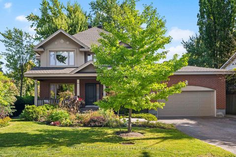 Photo 0 at 1601 Apeldoorn Avenue, Nepean (Carleton Heights), Ottawa