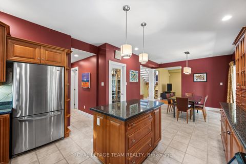 Photo 19 at 1601 Apeldoorn Avenue, Nepean (Carleton Heights), Ottawa