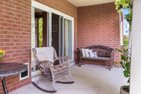 Photo 39 at 1601 Apeldoorn Avenue, Nepean (Carleton Heights), Ottawa