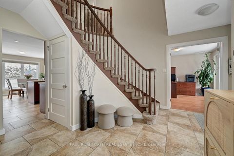 Photo 3 at 6192 Voyageur Drive, Convent Glen, Orleans