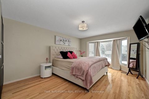 Photo 16 at 6192 Voyageur Drive, Convent Glen, Orleans