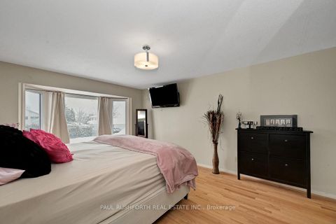 Photo 17 at 6192 Voyageur Drive, Convent Glen, Orleans