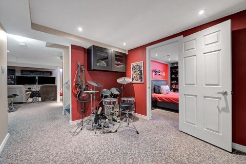 Photo 34 at 6192 Voyageur Drive, Convent Glen, Orleans