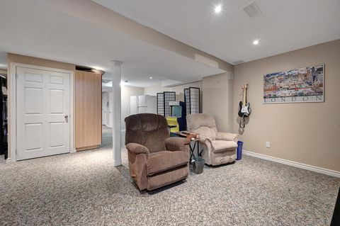 Photo 37 at 6192 Voyageur Drive, Convent Glen, Orleans