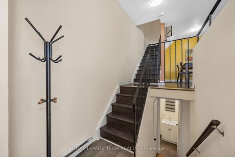 Photo 4 at 23A Woodvale Green, Nepean (Craig Henry/Woodvale), Ottawa