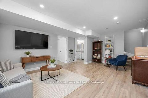 Photo 10 at 102 Sophie Lane, Merrickville