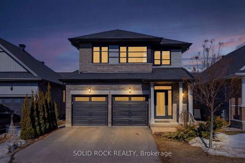 Photo 1 at 76 Palfrey Way, Emerald Meadows/Trailwest, Kanata