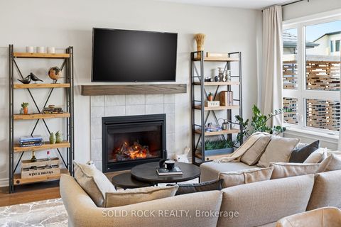 Photo 3 at 76 Palfrey Way, Emerald Meadows/Trailwest, Kanata