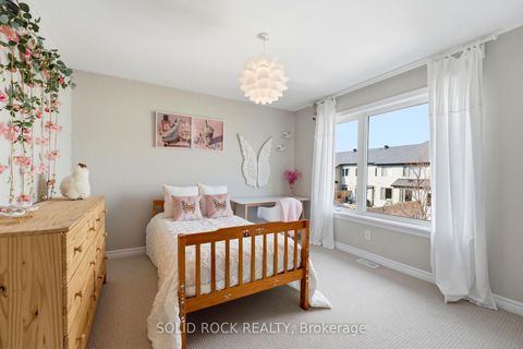 Photo 16 at 76 Palfrey Way, Emerald Meadows/Trailwest, Kanata