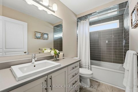 Photo 18 at 76 Palfrey Way, Emerald Meadows/Trailwest, Kanata