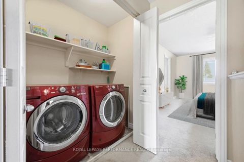 Photo 12 at 511 Voie Du Pin Rouge Way, Mer Bleue/Bradley Estates/Anderson Park, Orleans