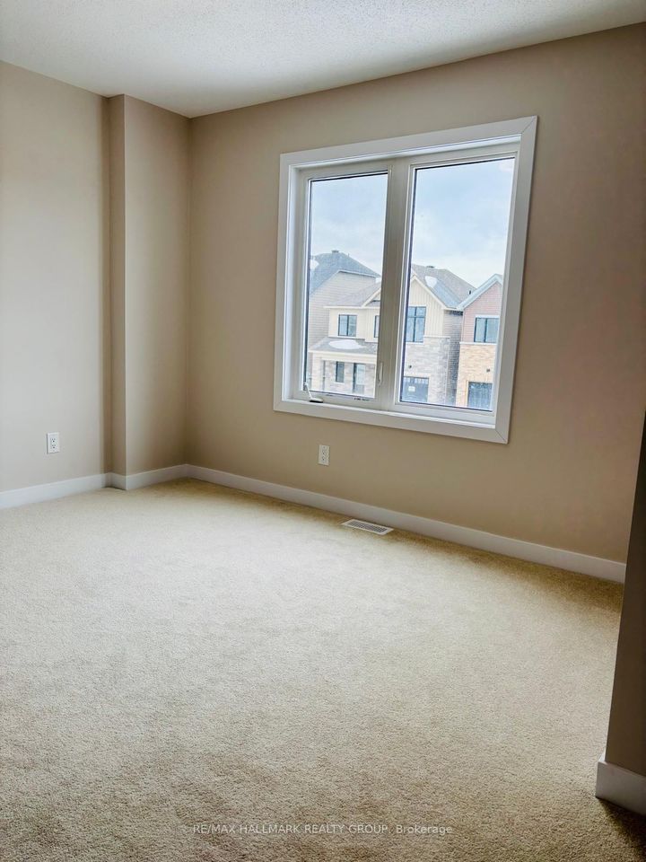 Photo 6 at 170 Conservancy Drive, Nepean (Heritage Park), Ottawa