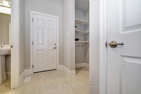 Photo 8 at 1040 Charolais Place, Goulbourn Twp From Franktown Rd/South To Rideau, Stittsville