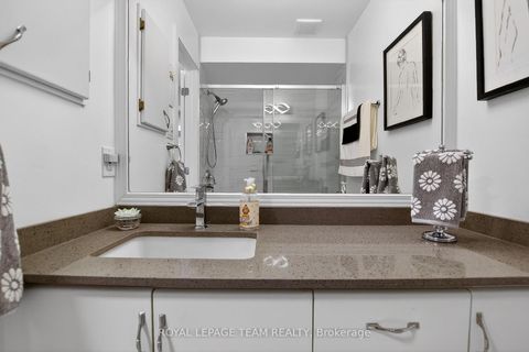 Photo 32 at 20 RIVER OAKS Court, Stittsville (Central), Stittsville