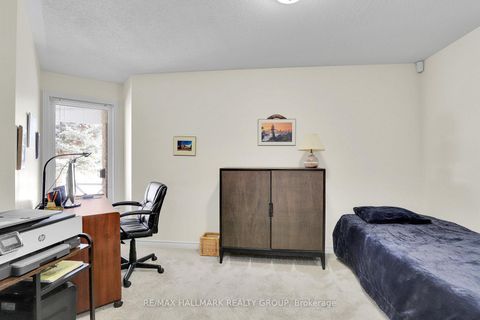 Photo 12 at 165 Granite Court, Emerald Meadows/Trailwest, Kanata