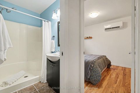 Photo 19 at 35 Robinson Street, Perth