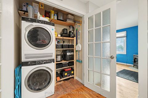 Photo 21 at 35 Robinson Street, Perth