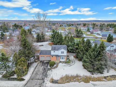 Photo 0 at 121 Porcupine Trail, Dunrobin Shores, Constance Bay