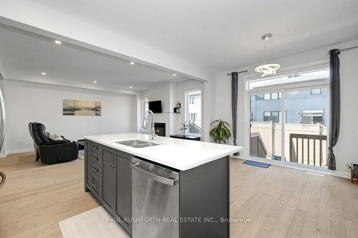 Photo 13 at 630 Hamsa Street, Nepean (Heritage Park), Ottawa