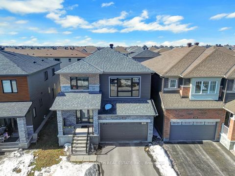 Photo 2 at 630 Hamsa Street, Nepean (Heritage Park), Ottawa