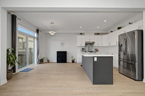 Photo 8 at 630 Hamsa Street, Nepean (Heritage Park), Ottawa