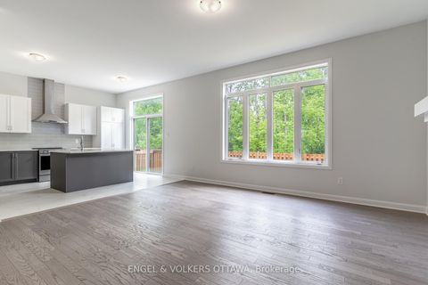 Photo 13 at 333 Elsie Macgill Walk, Morgan's Grant/South March, Kanata