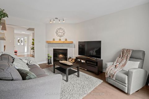 Photo 7 at 36 Cedarock Drive, Bridlewood, Kanata