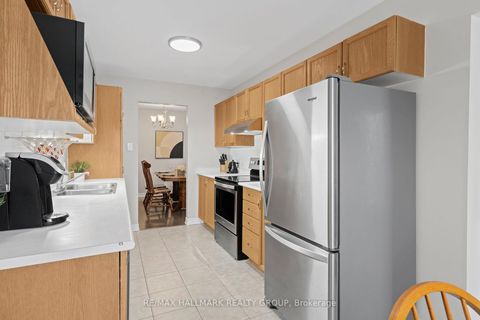 Photo 11 at 36 Cedarock Drive, Bridlewood, Kanata