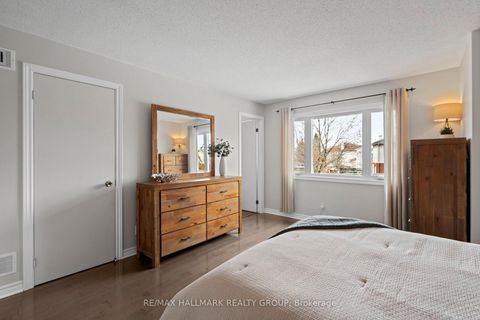 Photo 19 at 36 Cedarock Drive, Bridlewood, Kanata