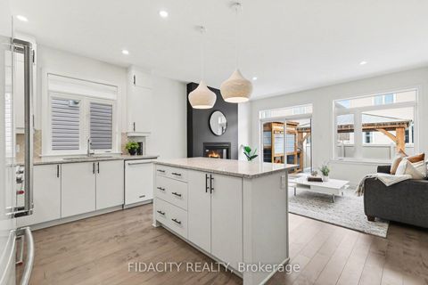 Photo 10 at 565 Bobolink Ridge, Stittsville (South), Stittsville