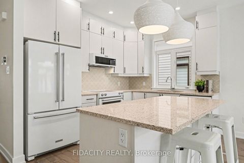 Photo 12 at 565 Bobolink Ridge, Stittsville (South), Stittsville