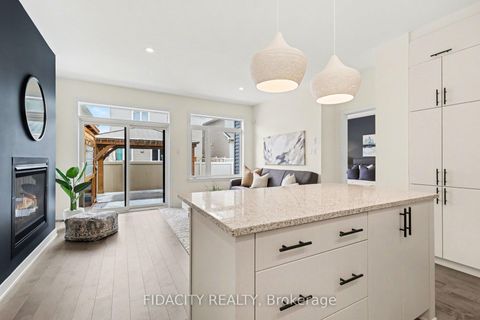 Photo 14 at 565 Bobolink Ridge, Stittsville (South), Stittsville