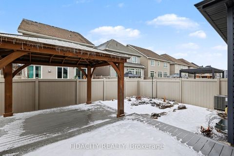 Photo 28 at 565 Bobolink Ridge, Stittsville (South), Stittsville