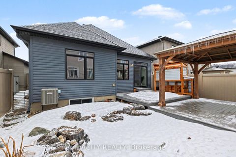 Photo 29 at 565 Bobolink Ridge, Stittsville (South), Stittsville