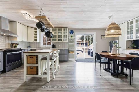 Photo 5 at 1091 Burgundy Lane, Convent Glen, Orleans