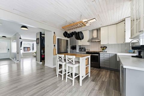 Photo 9 at 1091 Burgundy Lane, Convent Glen, Orleans