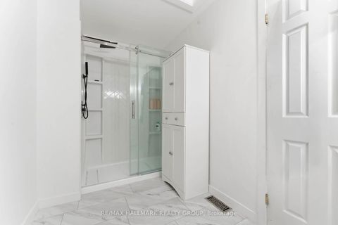 Photo 17 at 1091 Burgundy Lane, Convent Glen, Orleans