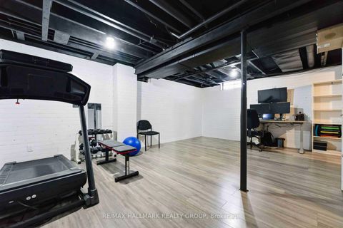 Photo 23 at 1091 Burgundy Lane, Convent Glen, Orleans