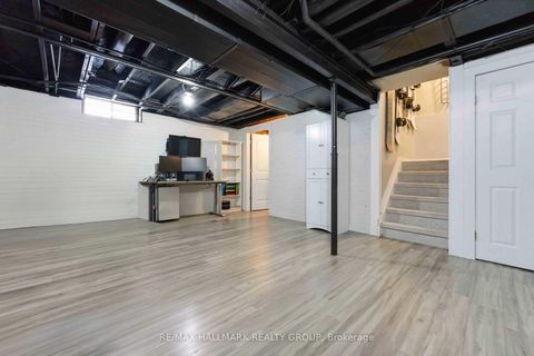 Photo 24 at 1091 Burgundy Lane, Convent Glen, Orleans