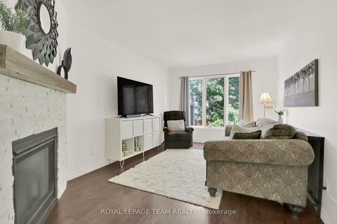 Photo 5 at 75 Inverary Drive, Morgan's Grant/South March, Kanata