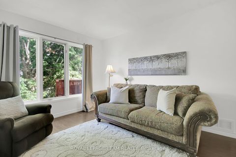 Photo 7 at 75 Inverary Drive, Morgan's Grant/South March, Kanata