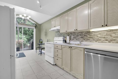 Photo 10 at 75 Inverary Drive, Morgan's Grant/South March, Kanata