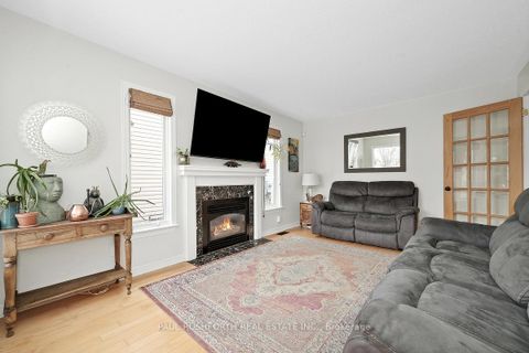 Photo 12 at 6419 Bernice Court, Convent Glen North, Orleans