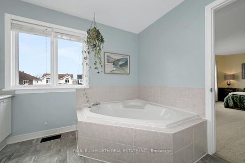 Photo 19 at 6419 Bernice Court, Convent Glen North, Orleans