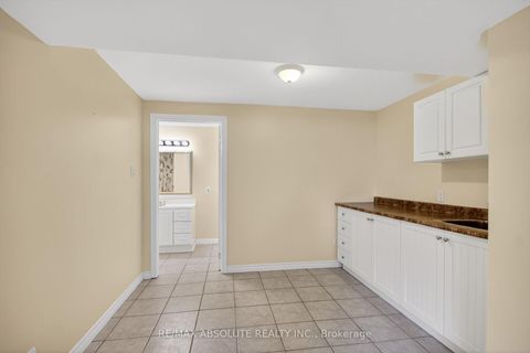 Photo 38 at 17 Ammolite Street, Stittsville (Central), Stittsville