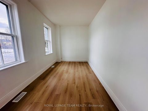 Photo 6 at 202 Bell Street, Arnprior