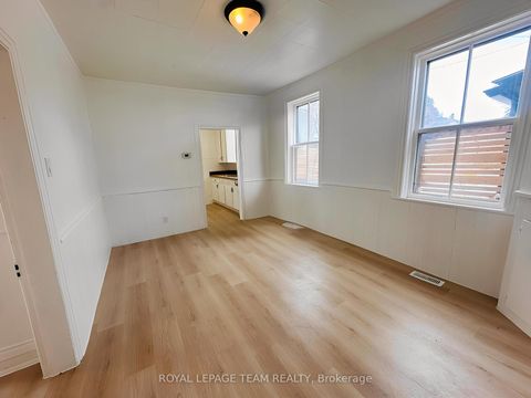 Photo 9 at 202 Bell Street, Arnprior