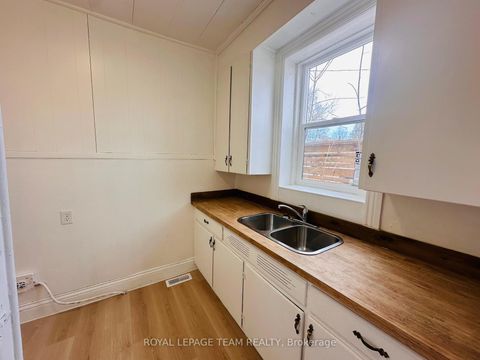 Photo 11 at 202 Bell Street, Arnprior